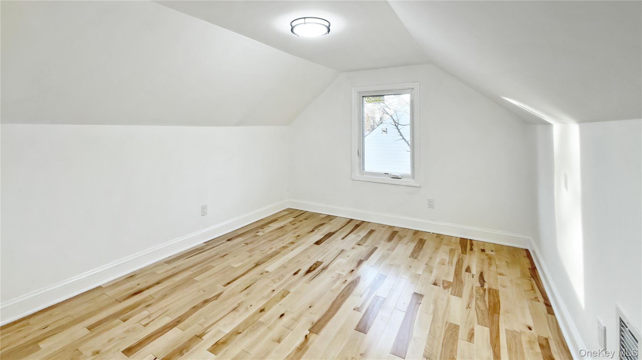 Single Family Circle  Nassau County, NY 11550, MLS-939378-26