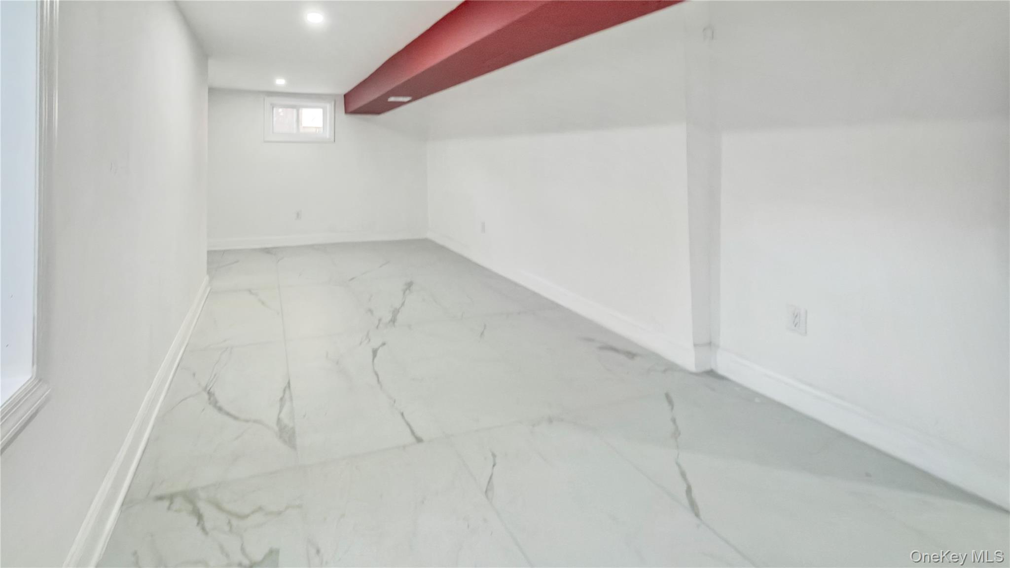 Single Family Circle  Nassau County, NY 11550, MLS-939378-32