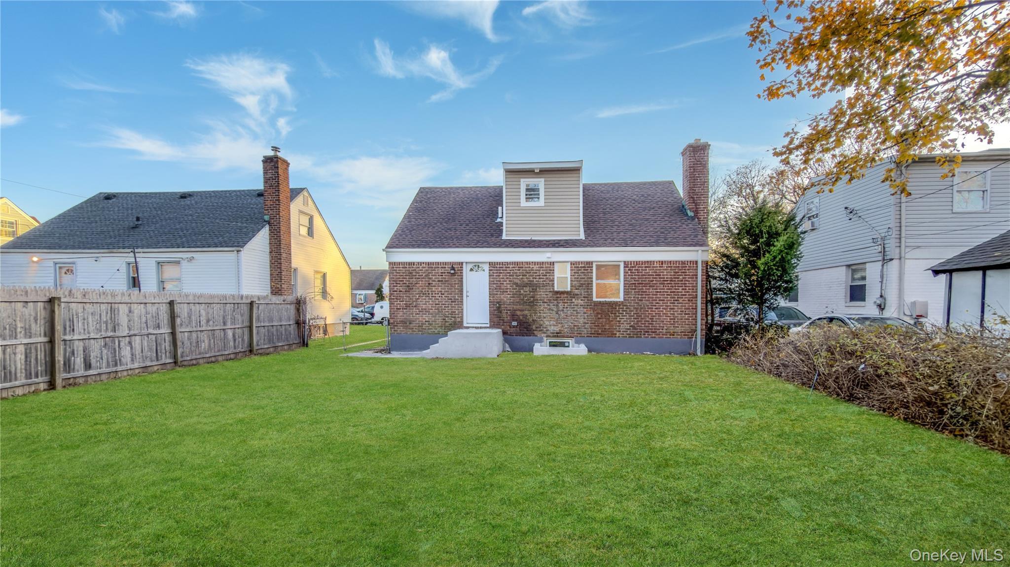 Single Family Circle  Nassau County, NY 11550, MLS-939378-36