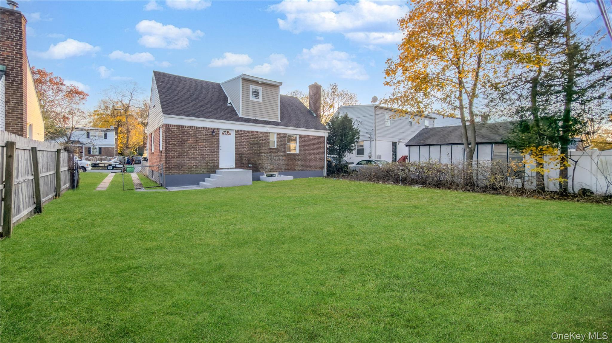 Single Family Circle  Nassau County, NY 11550, MLS-939378-38