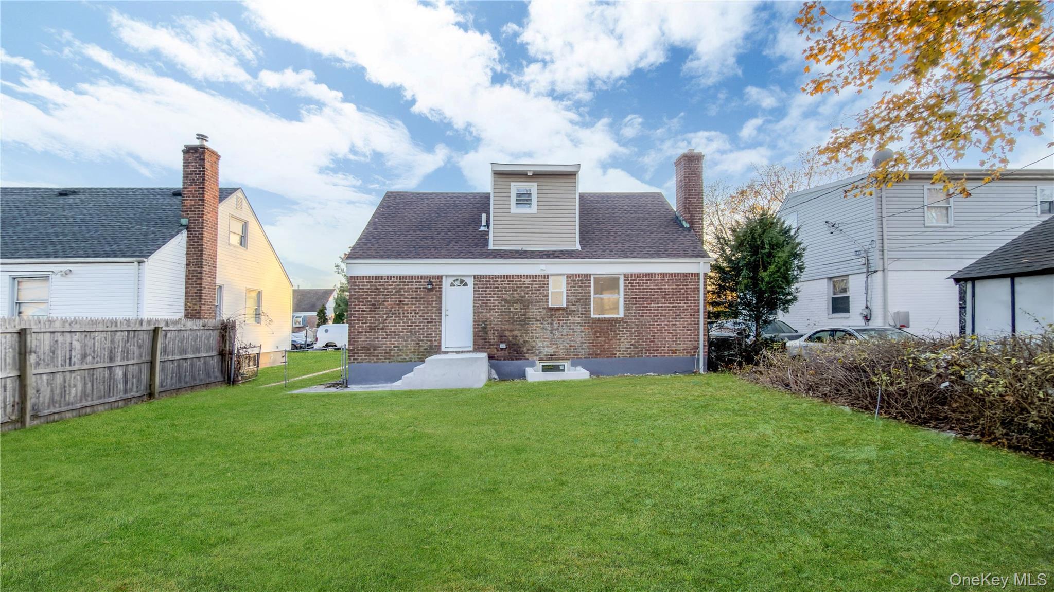 Single Family Circle  Nassau County, NY 11550, MLS-939378-40