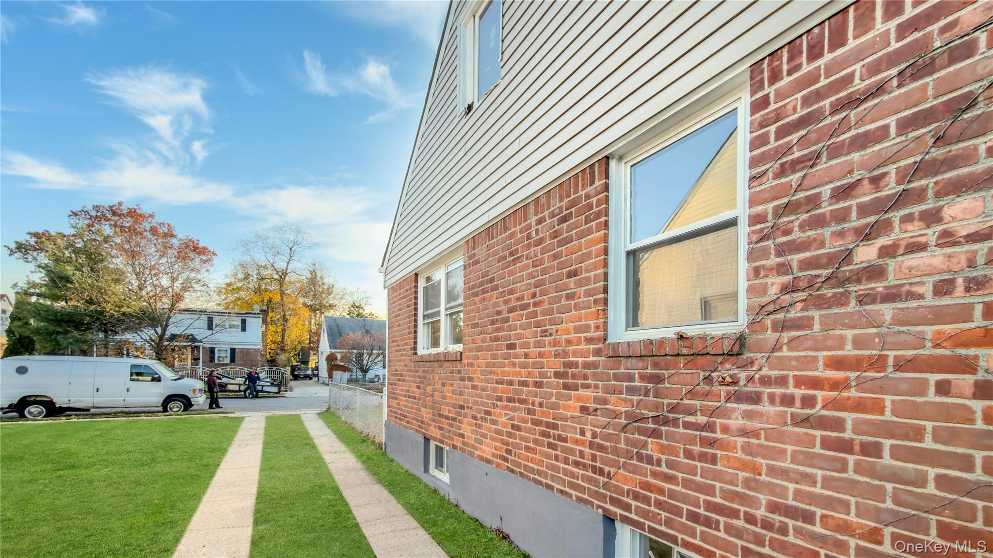 Single Family Circle  Nassau County, NY 11550, MLS-939378-43