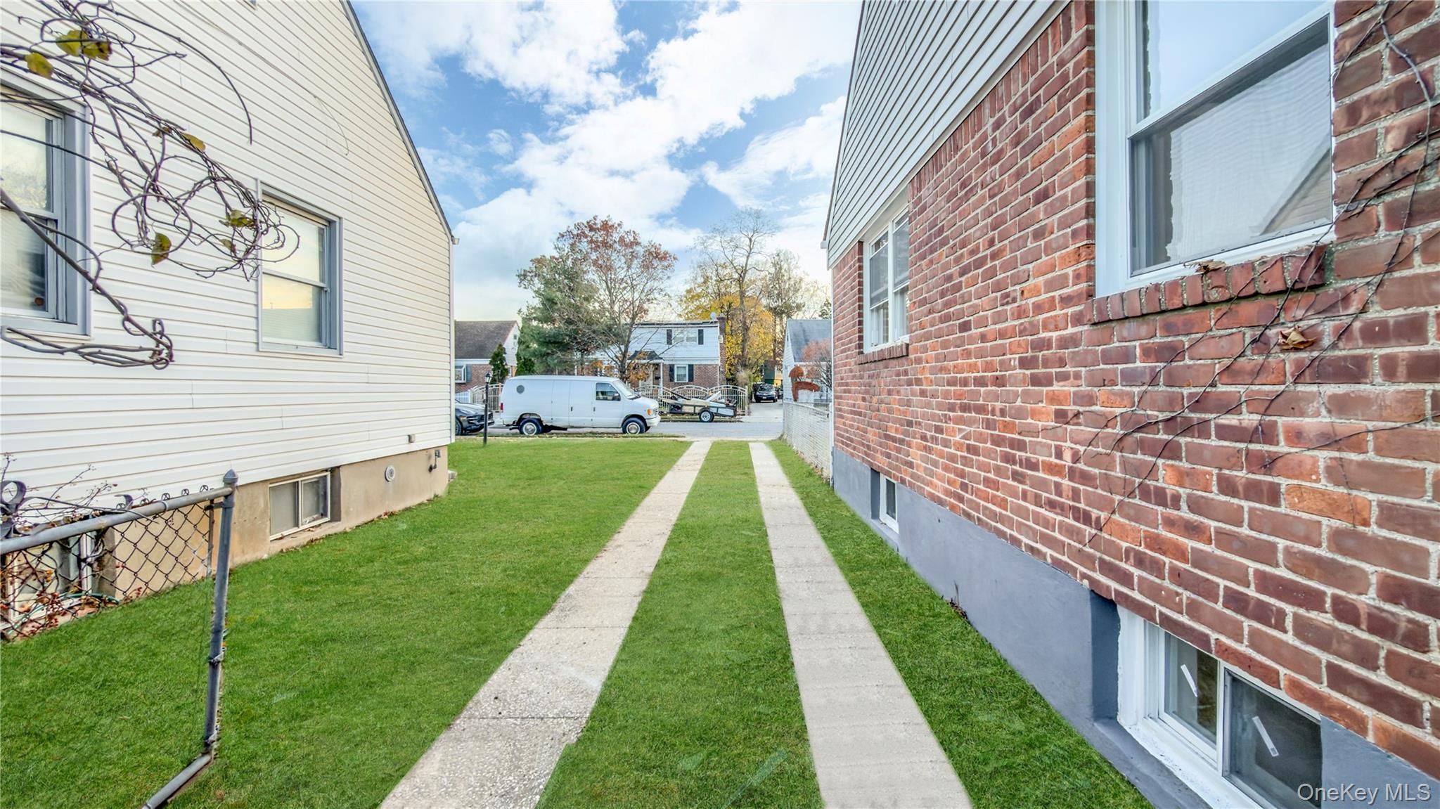 Single Family Circle  Nassau County, NY 11550, MLS-939378-46