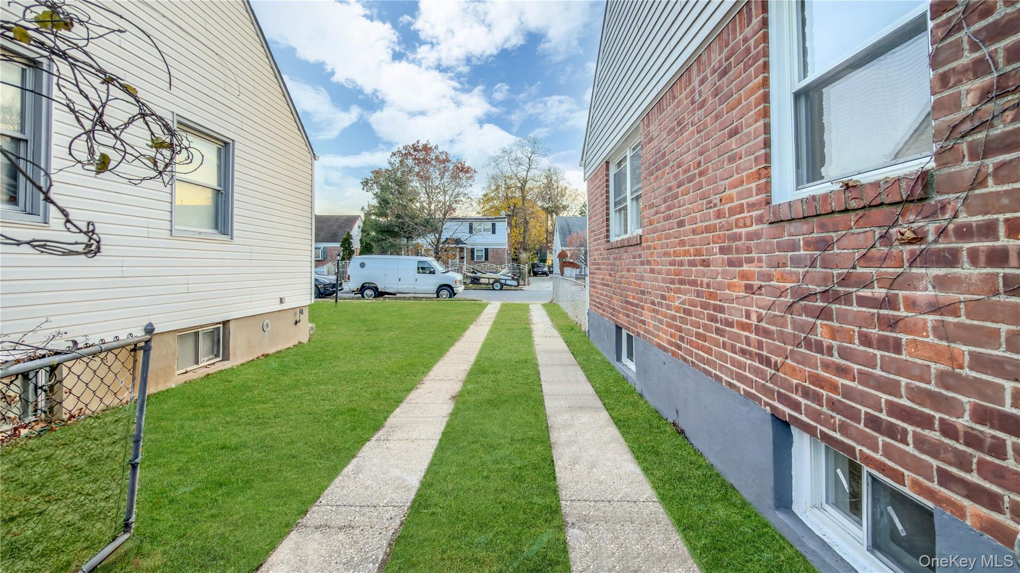 Single Family Circle  Nassau County, NY 11550, MLS-939378-8