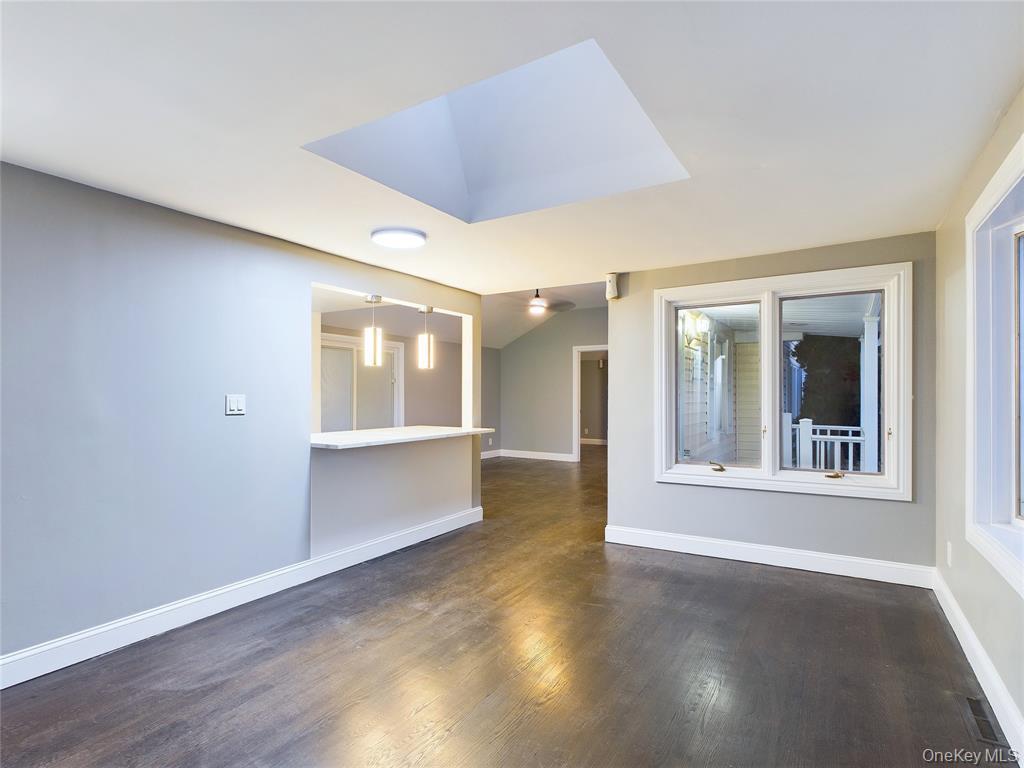 Single Family Clinton Suffolk County, NY 11772, MLS-939382-13