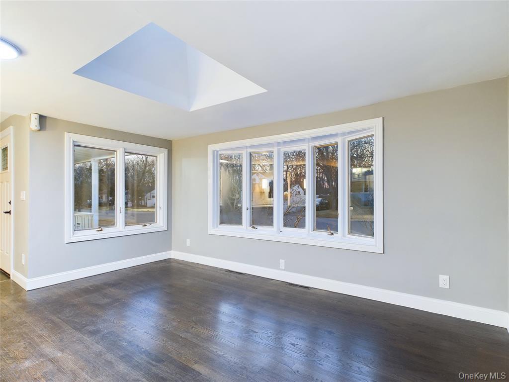 Single Family Clinton Suffolk County, NY 11772, MLS-939382-14