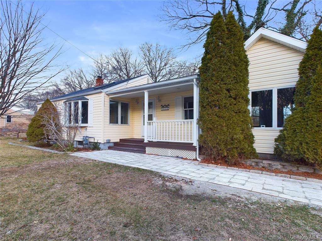 Single Family Clinton Suffolk County, NY 11772, MLS-939382-2