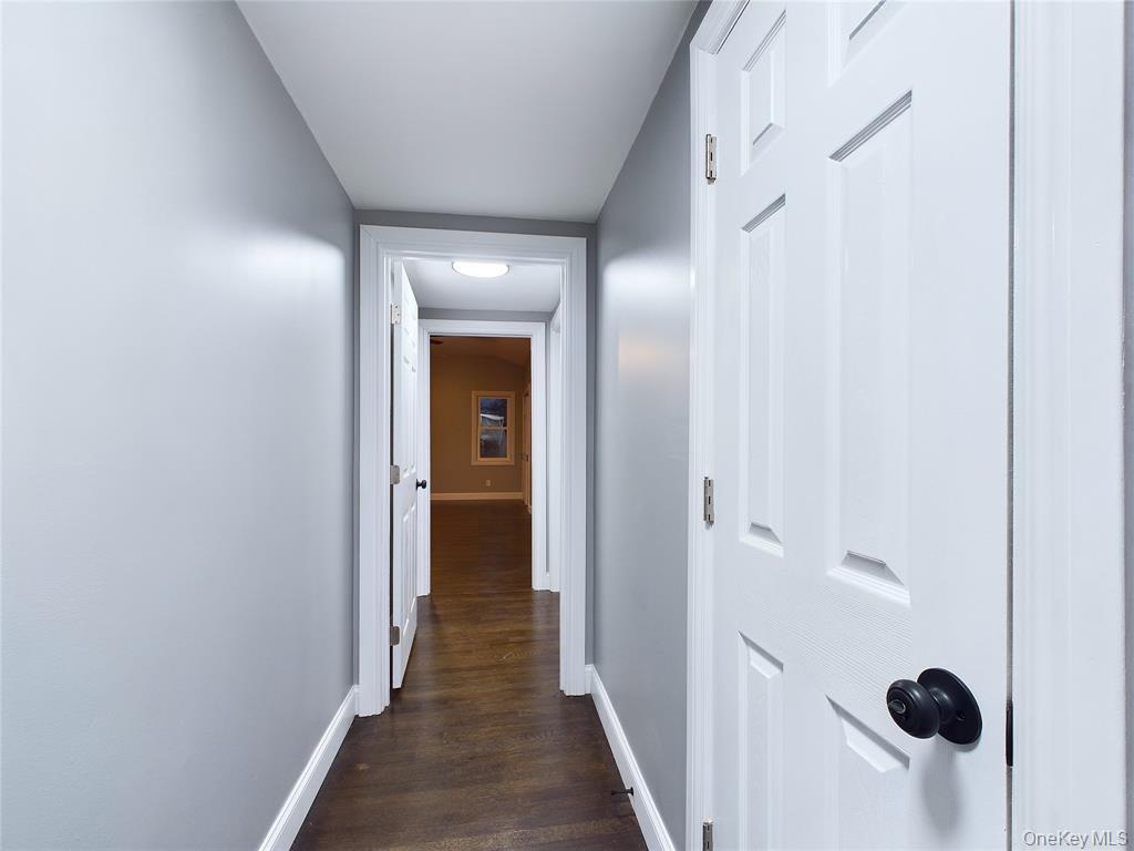 Single Family Clinton Suffolk County, NY 11772, MLS-939382-20