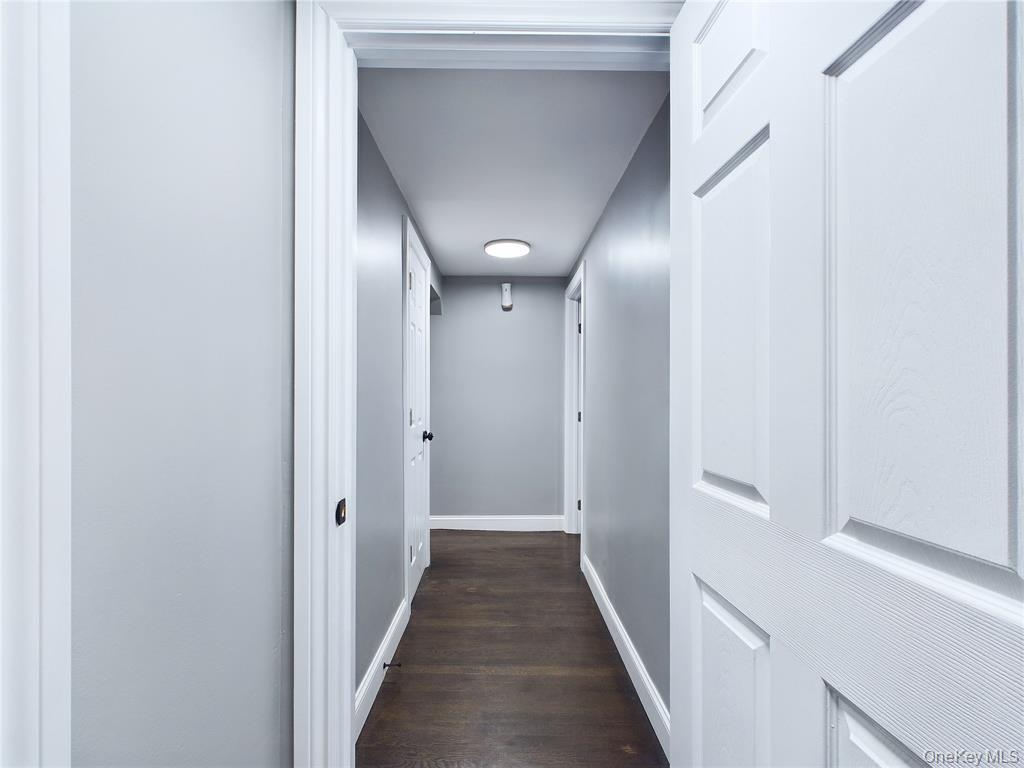 Single Family Clinton Suffolk County, NY 11772, MLS-939382-30