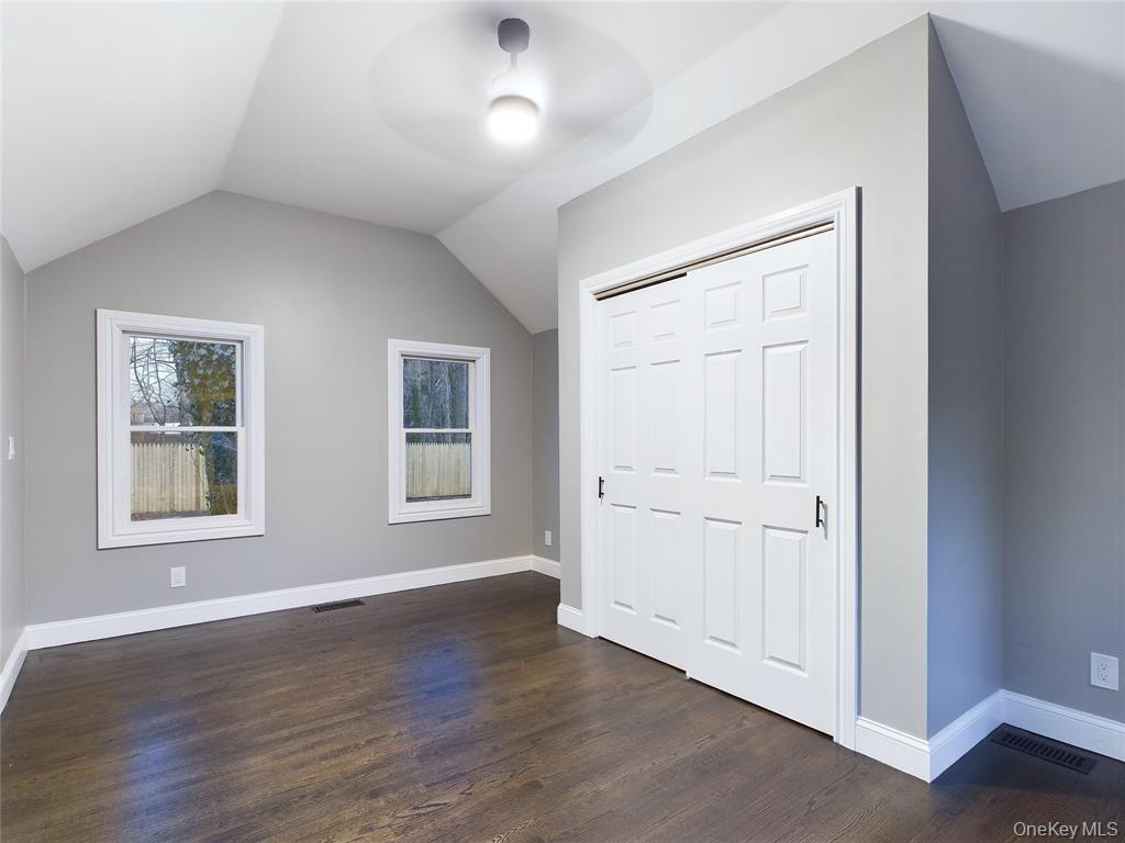 Single Family Clinton Suffolk County, NY 11772, MLS-939382-5