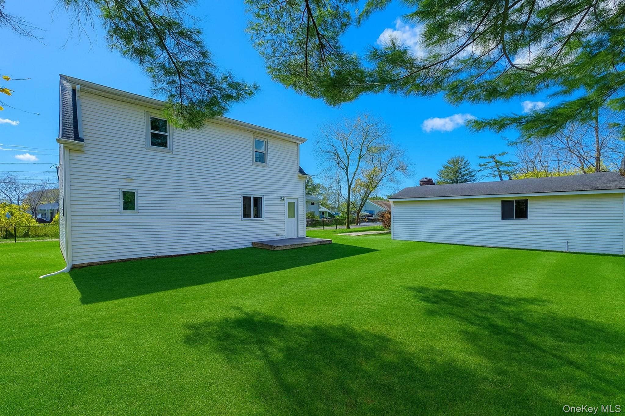 Single Family Joshuas Suffolk County, NY 11722, MLS-939399-22