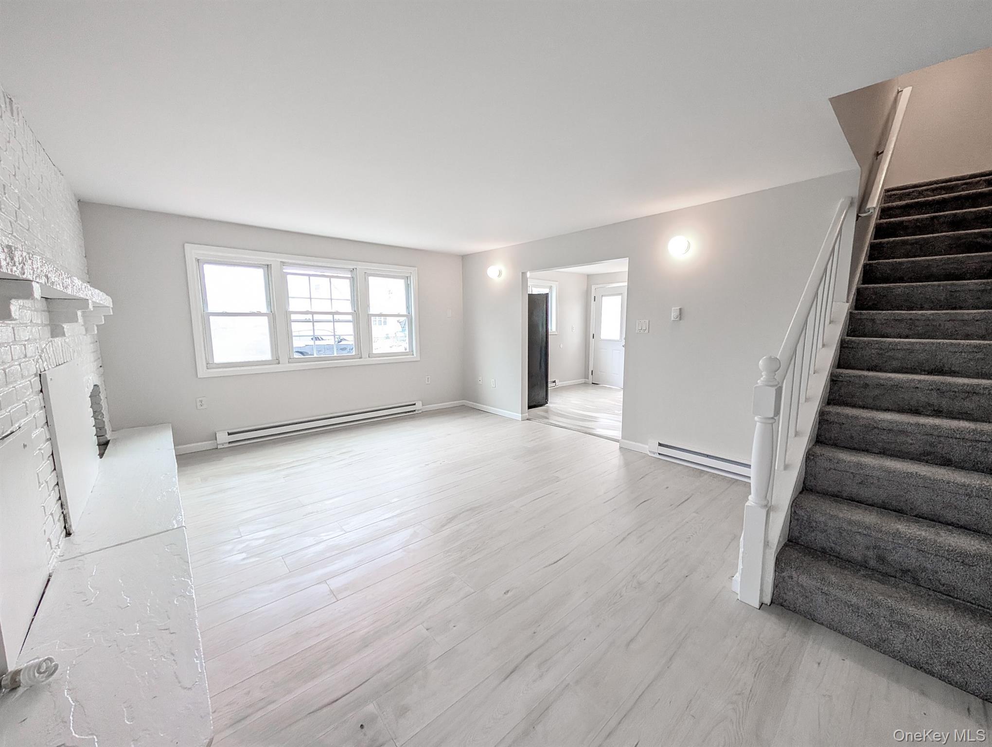 Single Family Joshuas Suffolk County, NY 11722, MLS-939399-3