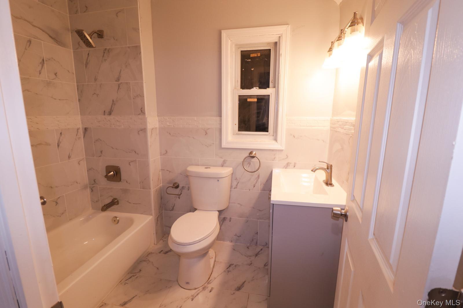 Single Family 220th  Queens, NY 11411, MLS-939425-6