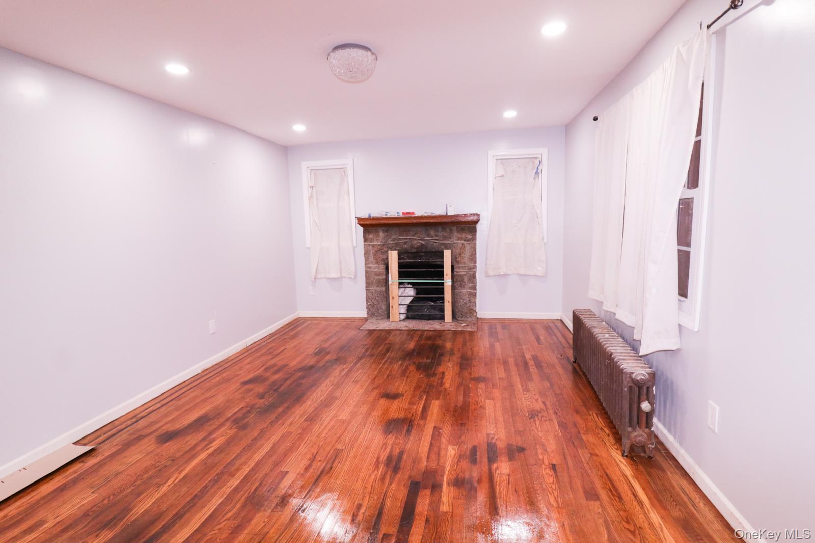 Single Family 220th  Queens, NY 11411, MLS-939425-8