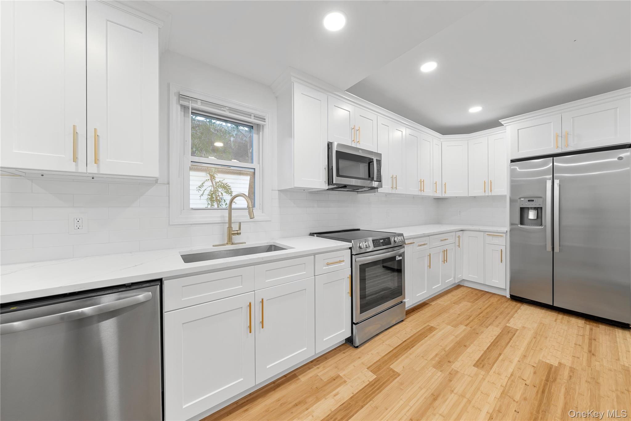 Single Family Lincoln  Nassau County, NY 11575, MLS-939430-6