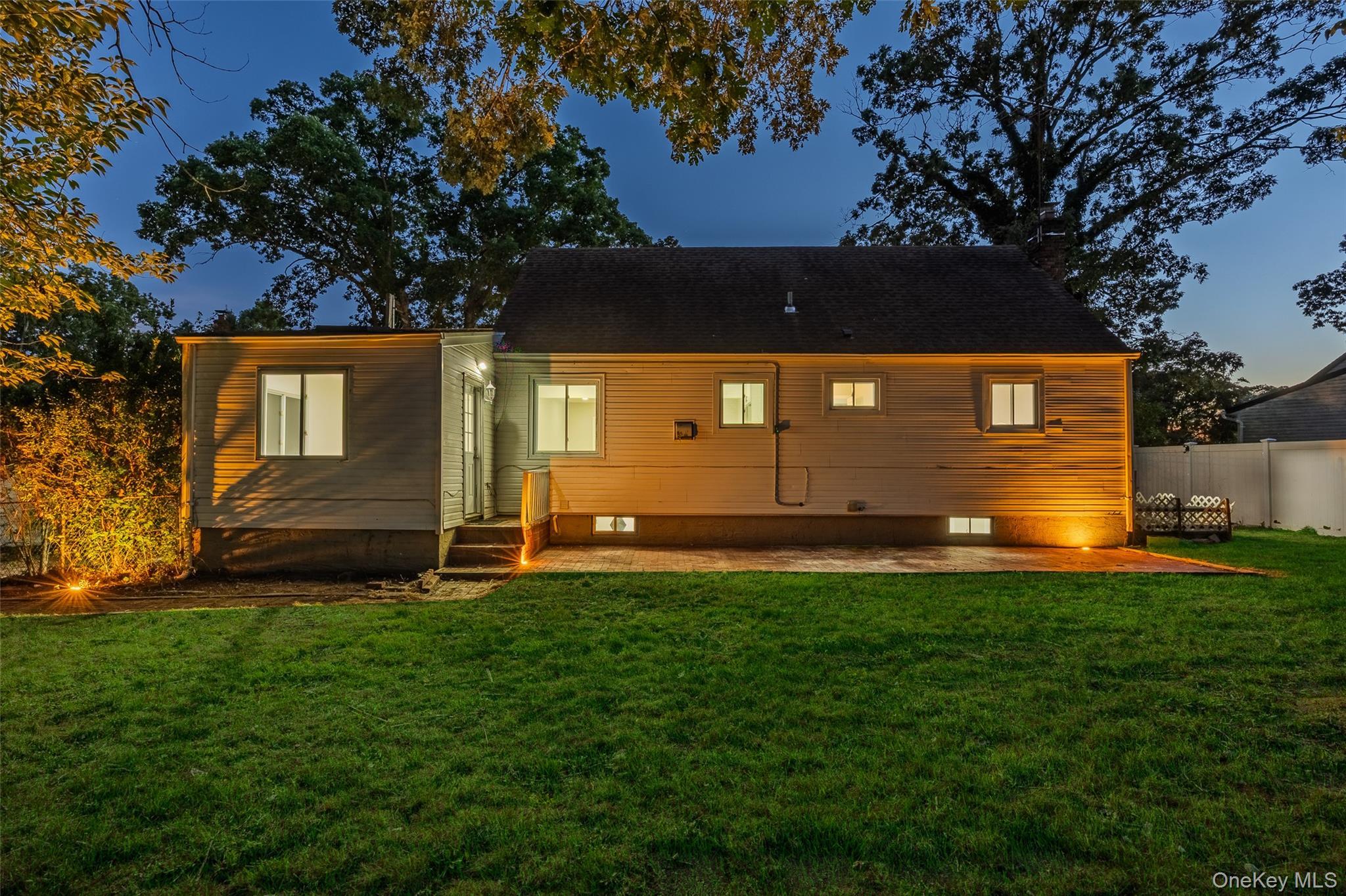 Single Family Ronald Suffolk County, NY 11701, MLS-939446-26