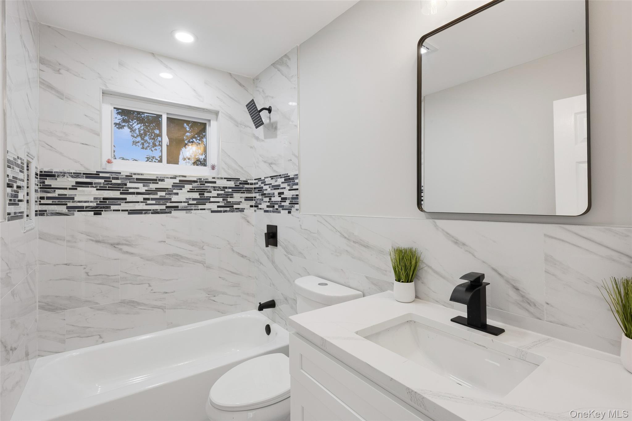 Single Family Ronald Suffolk County, NY 11701, MLS-939446-8