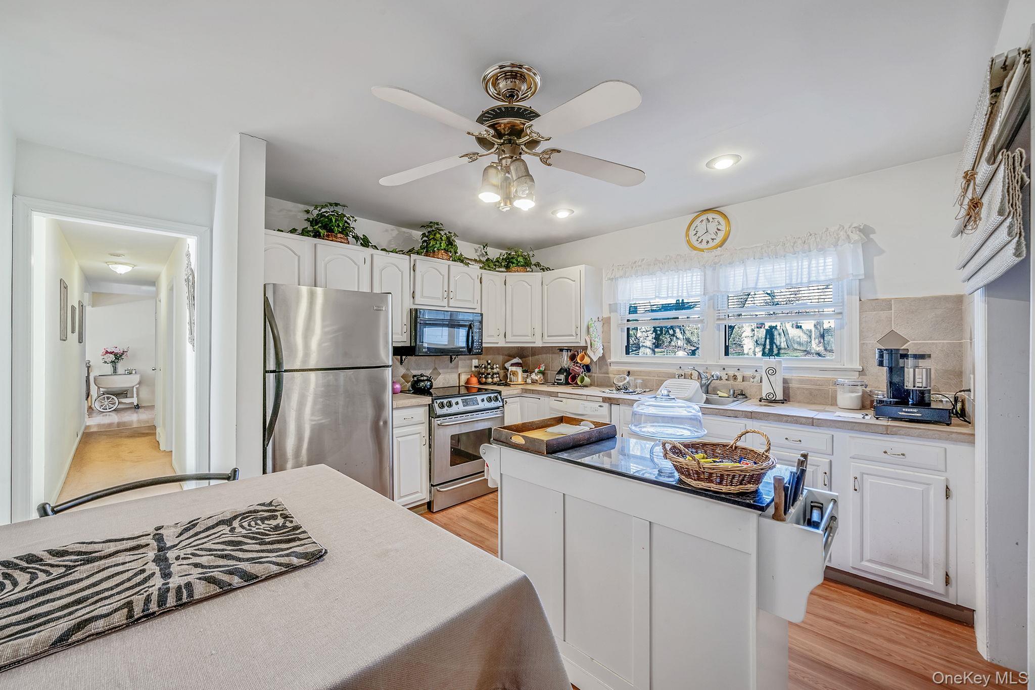 Single Family Coram Swezeytown Suffolk County, NY 11727, MLS-939457-12