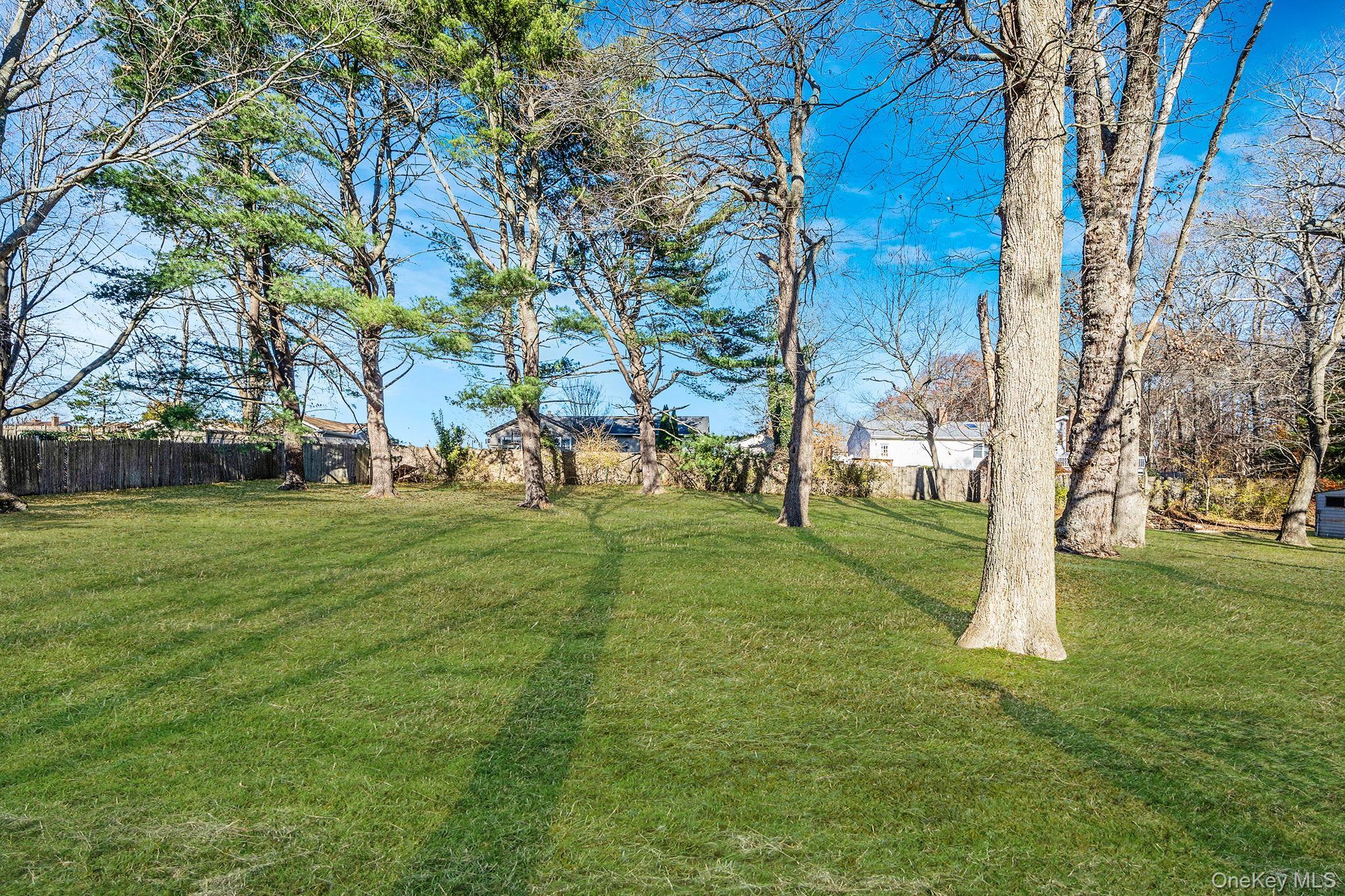 Single Family Coram Swezeytown Suffolk County, NY 11727, MLS-939457-28