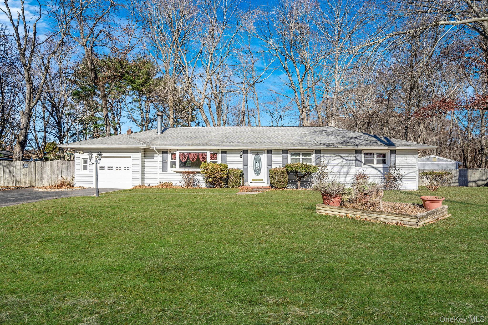 Single Family Coram Swezeytown Suffolk County, NY 11727, MLS-939457-3