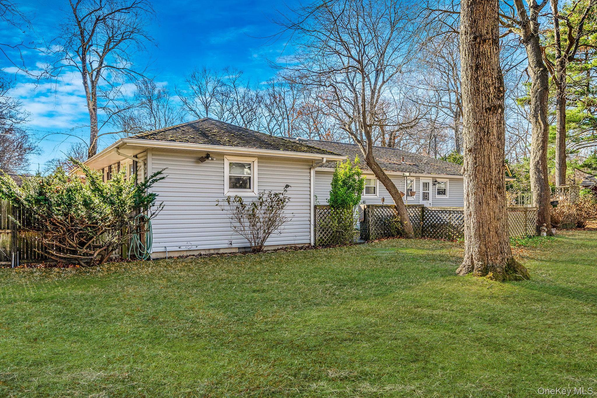 Single Family Coram Swezeytown Suffolk County, NY 11727, MLS-939457-30