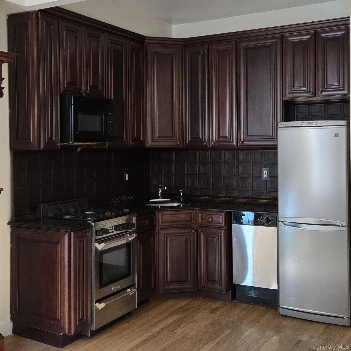 Condo W 137th Street  Manhattan, NY 10030, MLS-939464-28