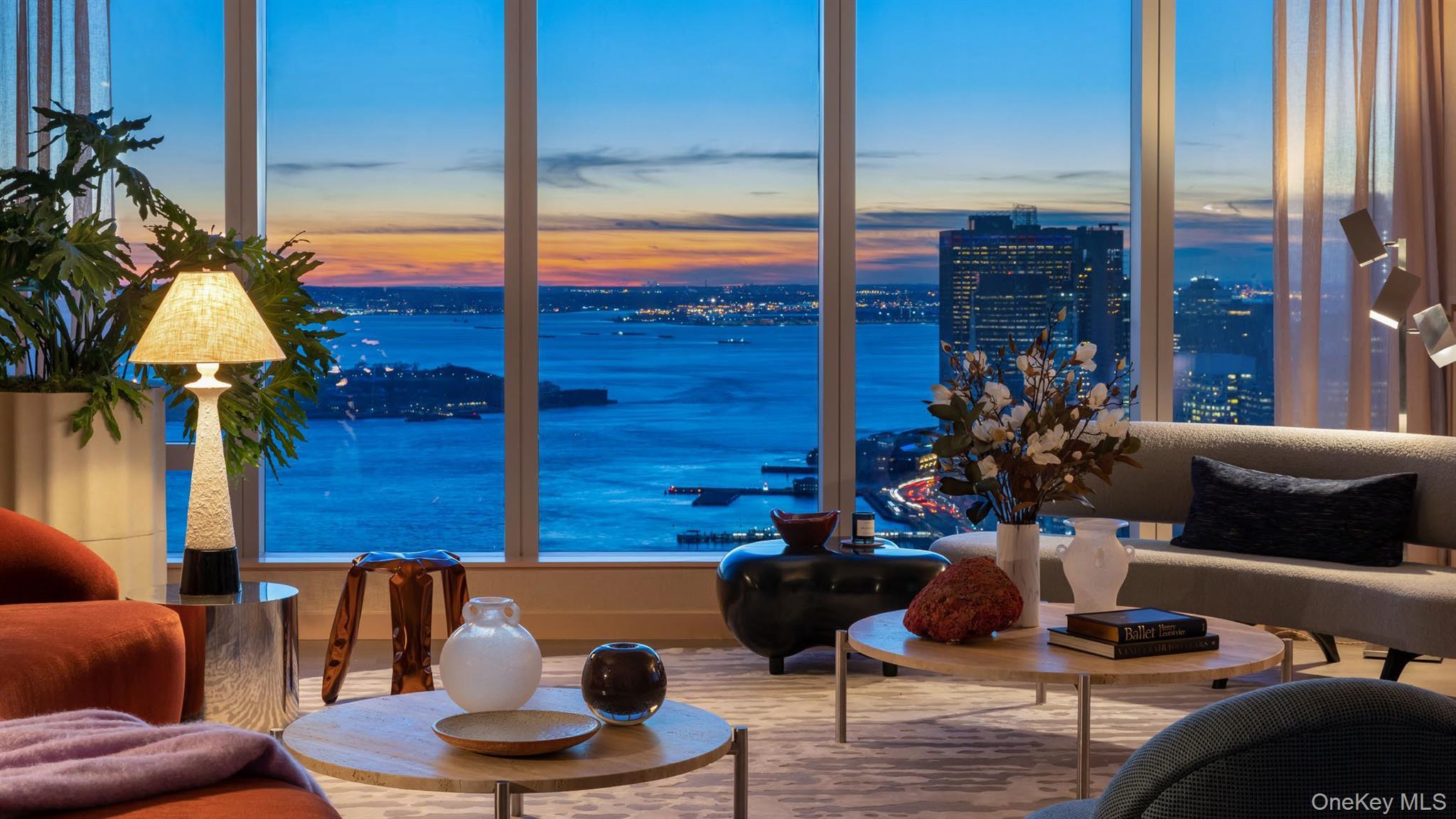 Apartment South Street  Manhattan, NY 10002, MLS-939489-9