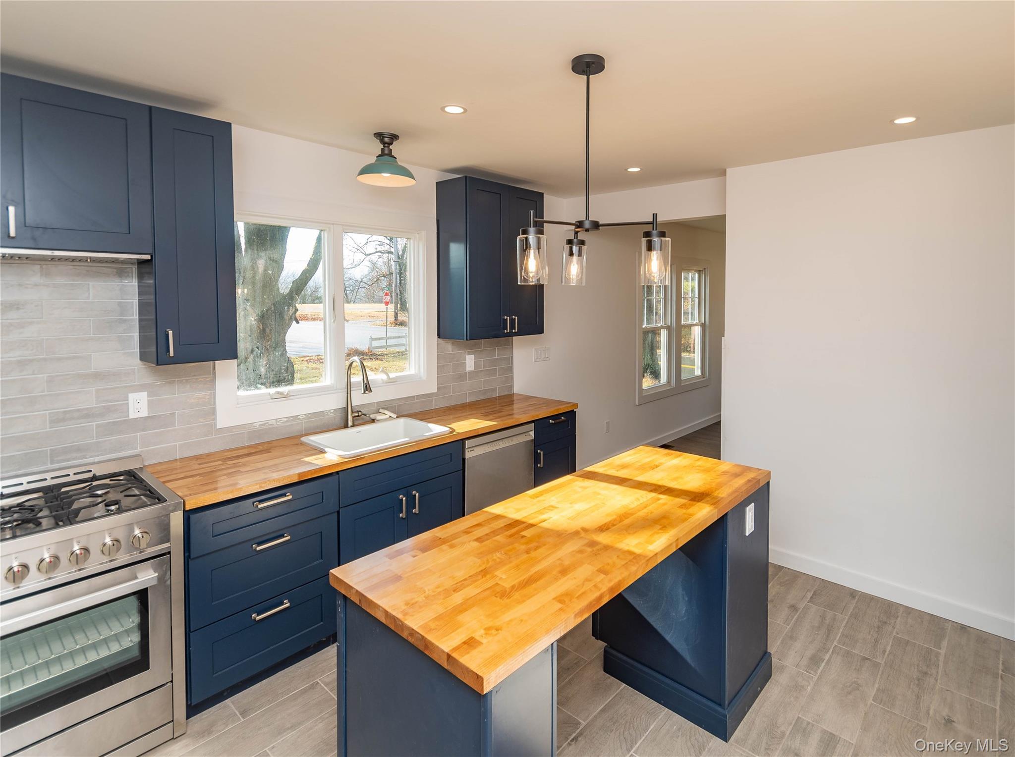 Single Family Anna Ulster County, NY 12446, MLS-939490-8