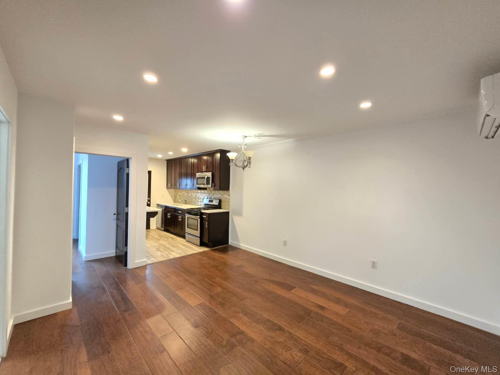 Single Family Noll  Brooklyn, NY 11206, MLS-939497-6