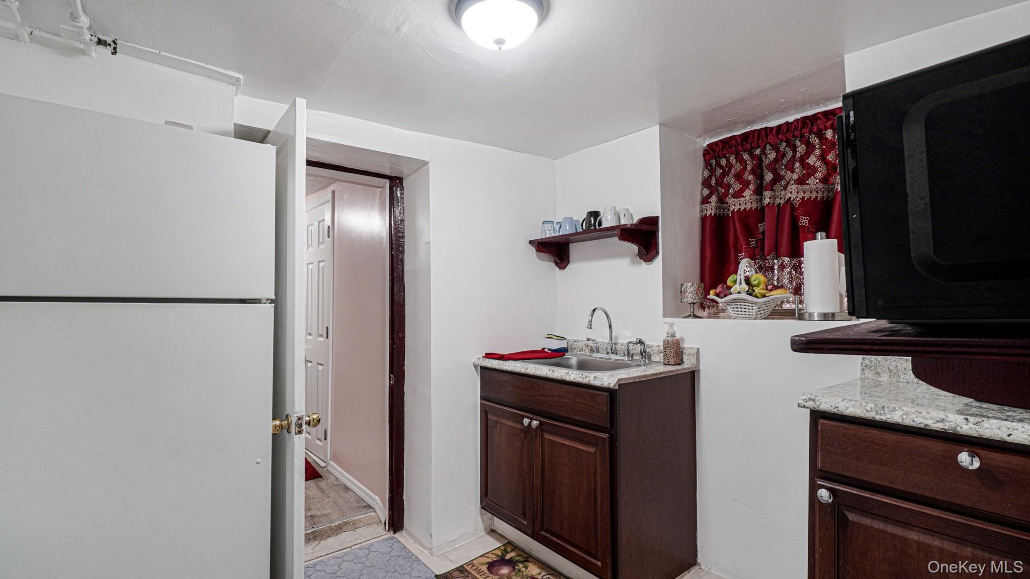 Single Family Commonwealth Bronx, NY 10472, MLS-939500-26