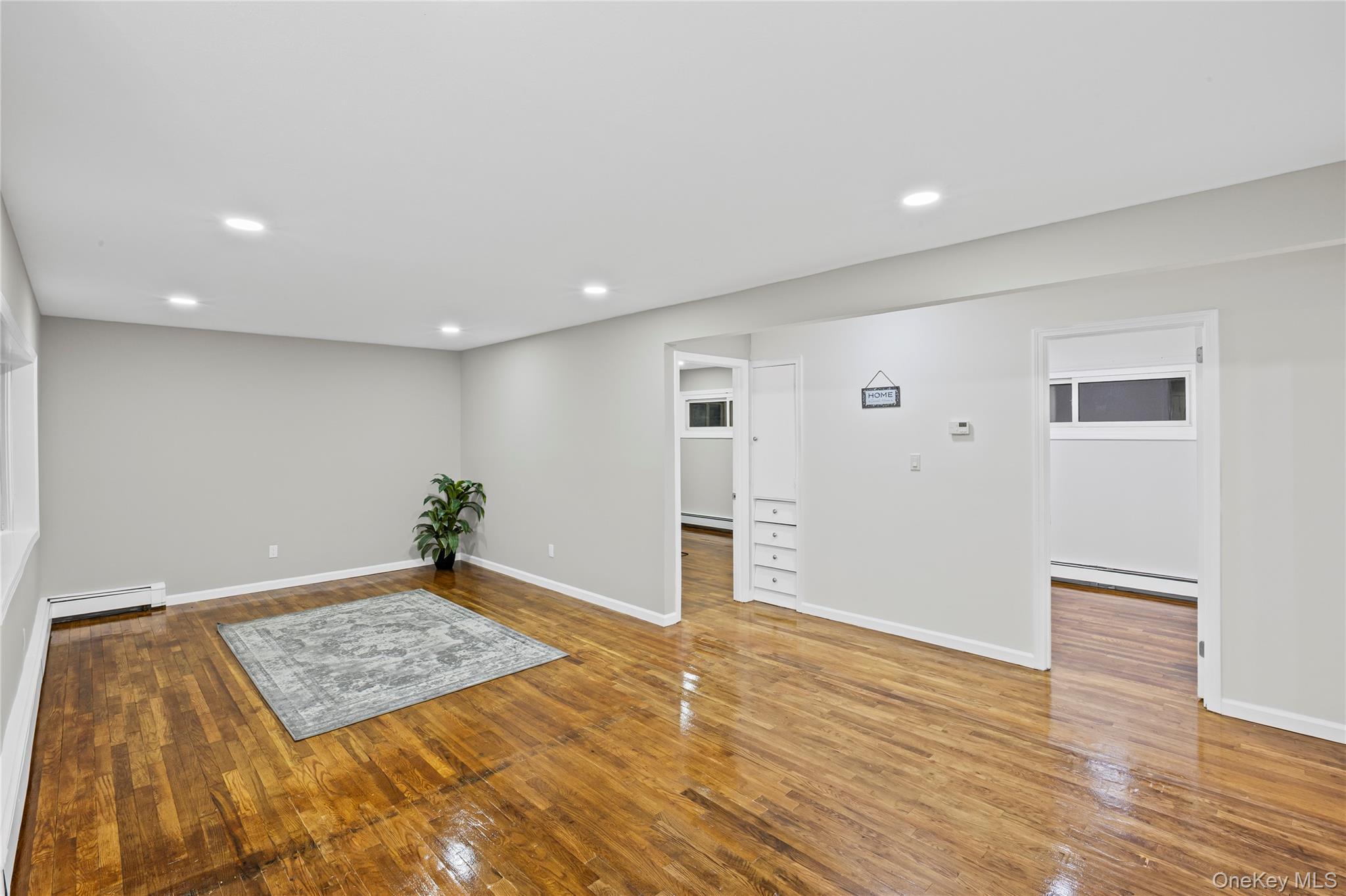 Single Family Hilltop Suffolk County, NY 11717, MLS-939512-13