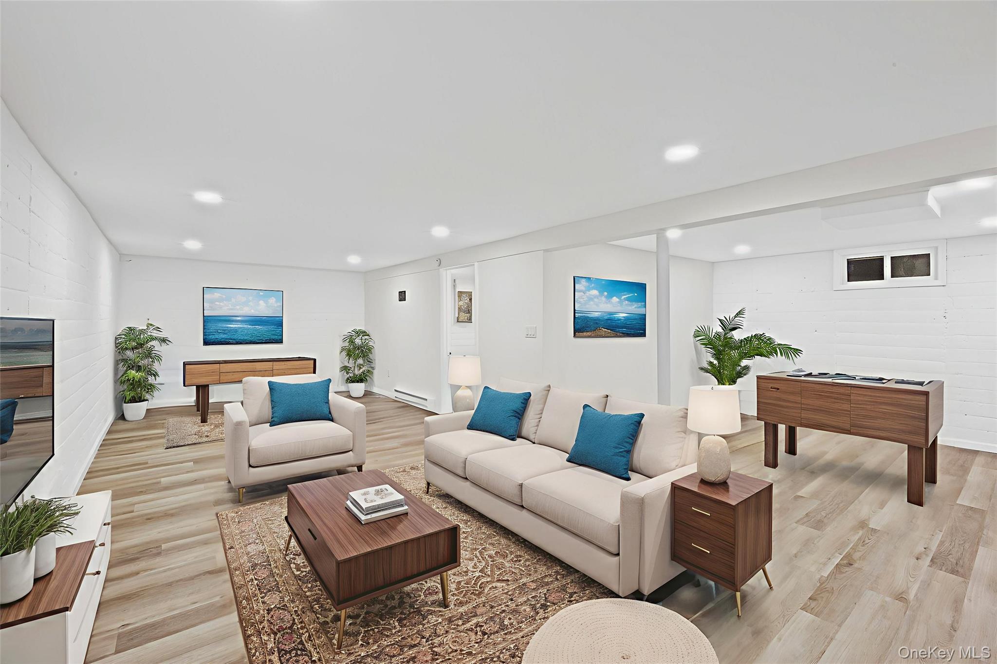 Single Family Hilltop Suffolk County, NY 11717, MLS-939512-22