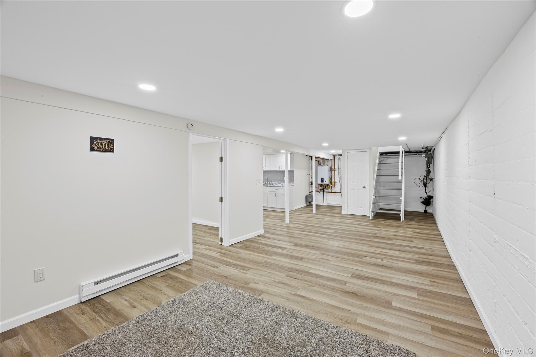 Single Family Hilltop Suffolk County, NY 11717, MLS-939512-23