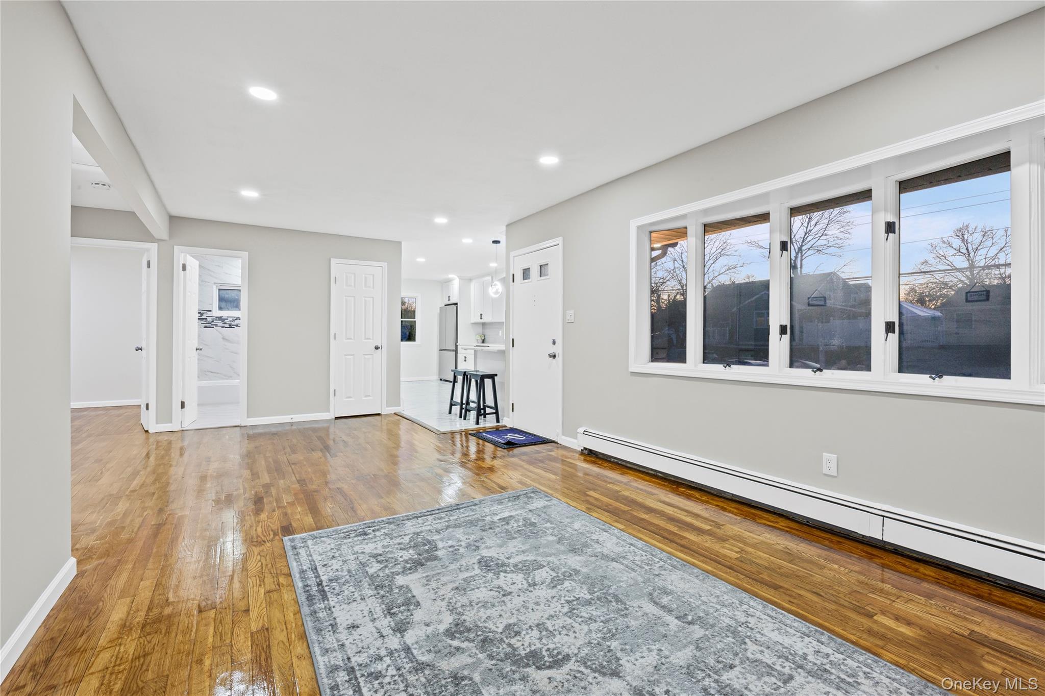 Single Family Hilltop Suffolk County, NY 11717, MLS-939512-4