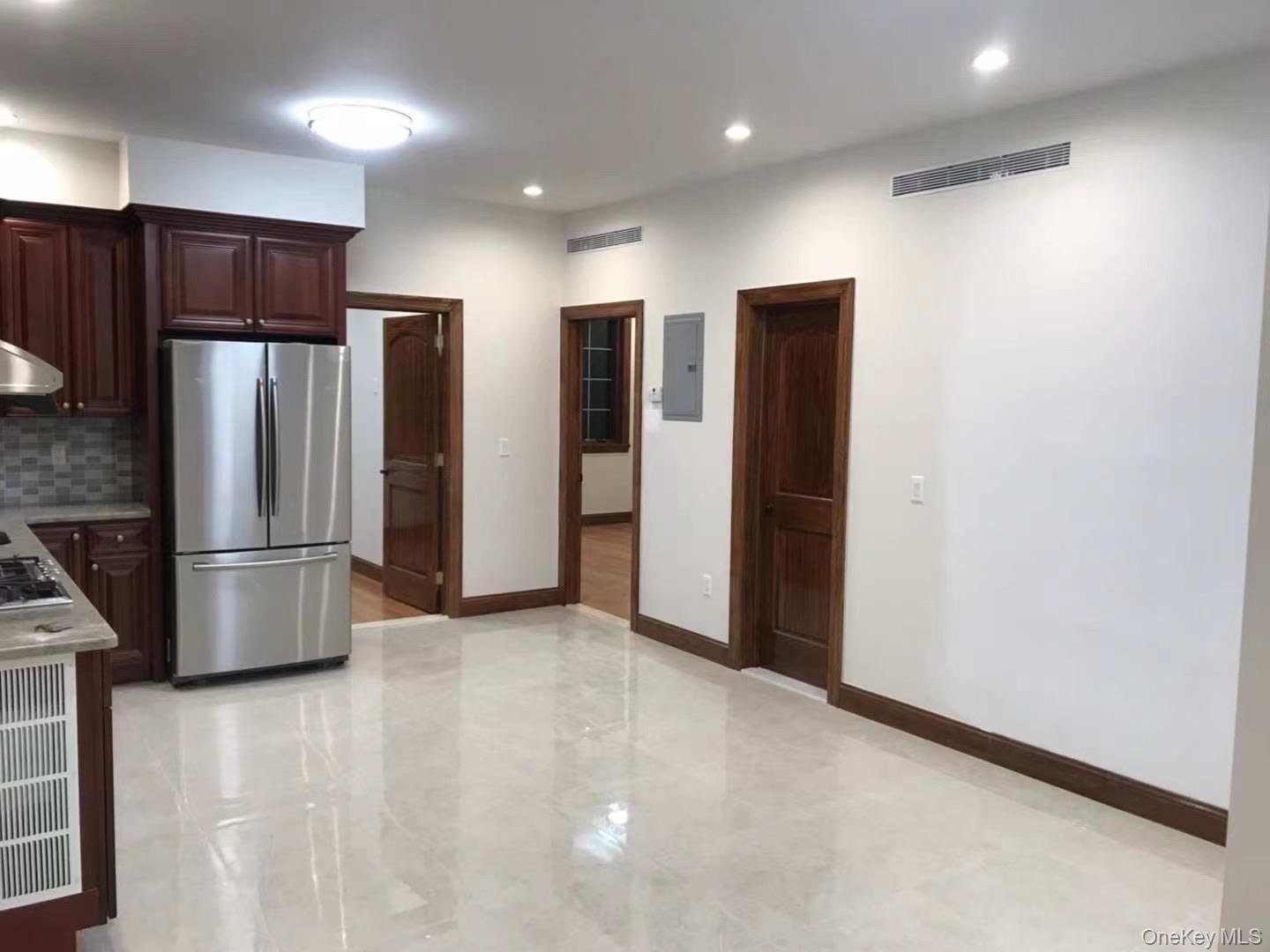 Single Family 45th  Queens, NY 11361, MLS-939584-25