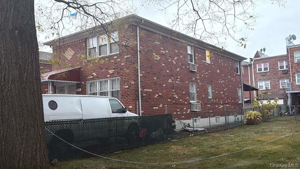 Single Family Pontiac  Queens, NY 11427, MLS-939586-3