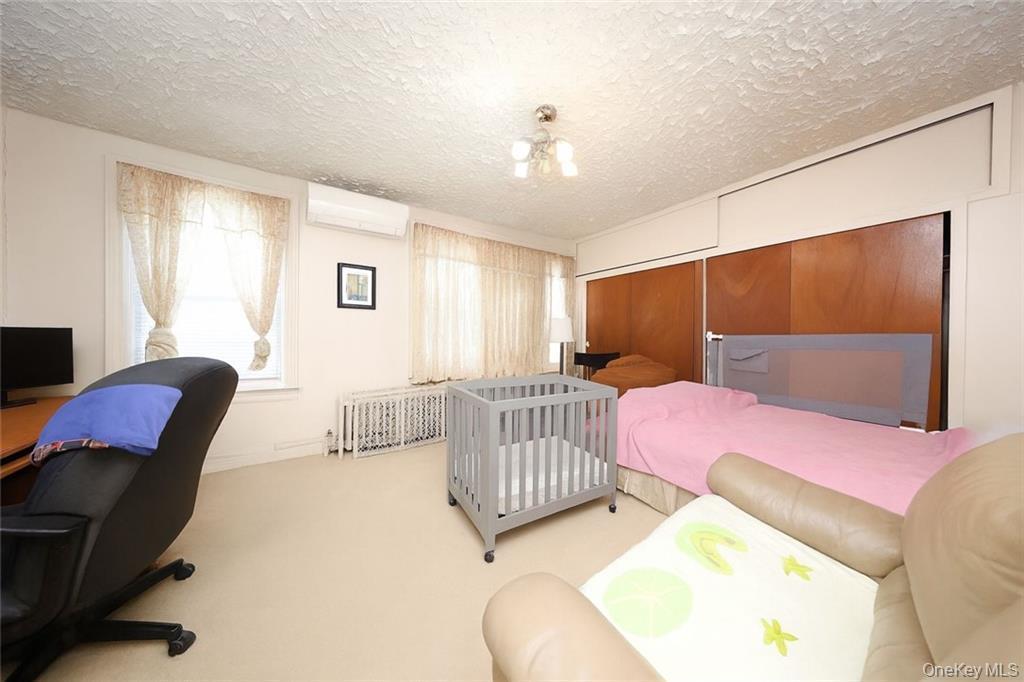 Single Family 22nd  Brooklyn, NY 11229, MLS-939609-17