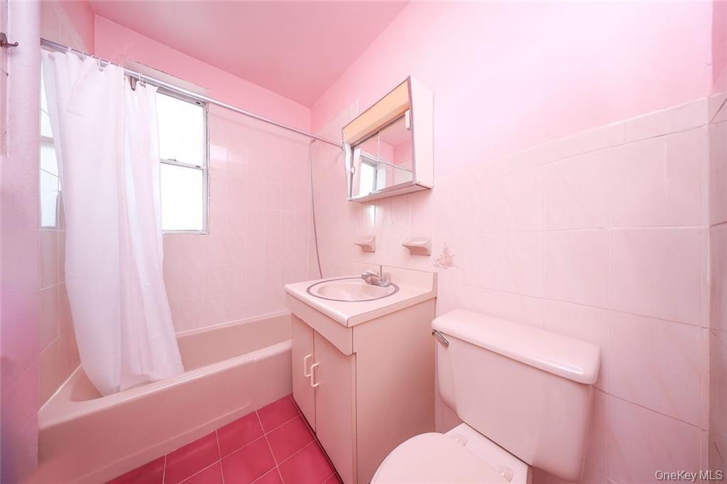 Single Family 22nd  Brooklyn, NY 11229, MLS-939609-21