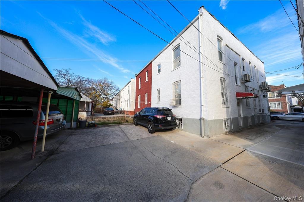 Single Family 22nd  Brooklyn, NY 11229, MLS-939609-24