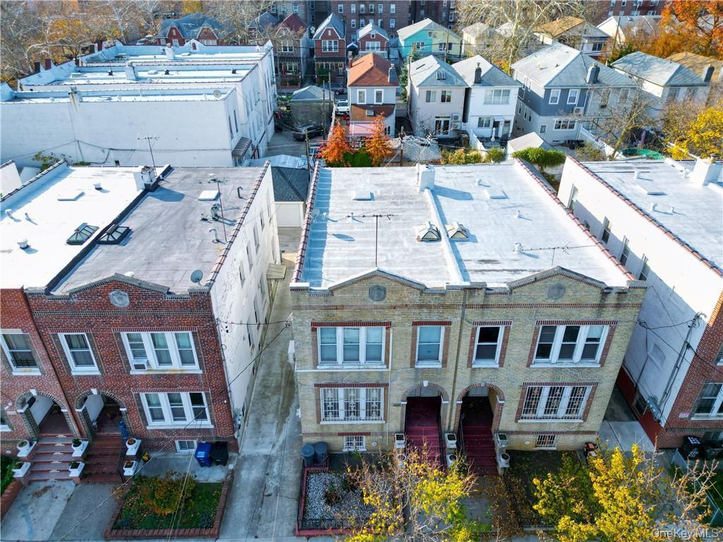 Single Family 22nd  Brooklyn, NY 11229, MLS-939609-35