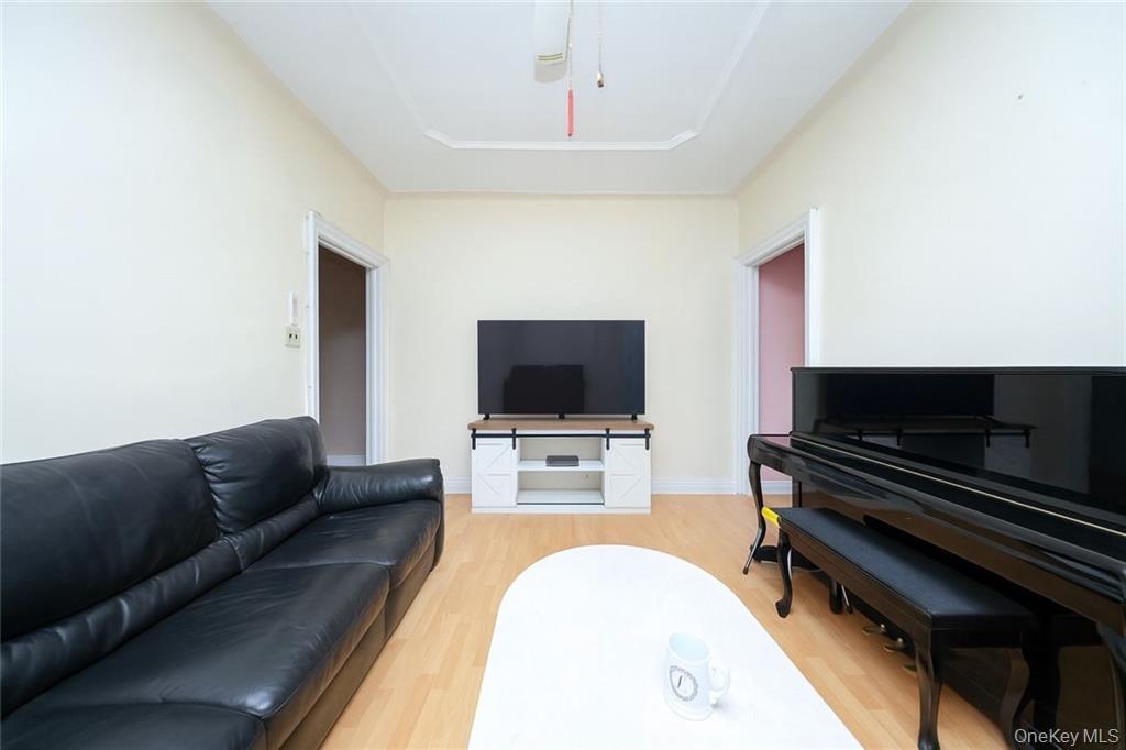 Single Family 22nd  Brooklyn, NY 11229, MLS-939609-7