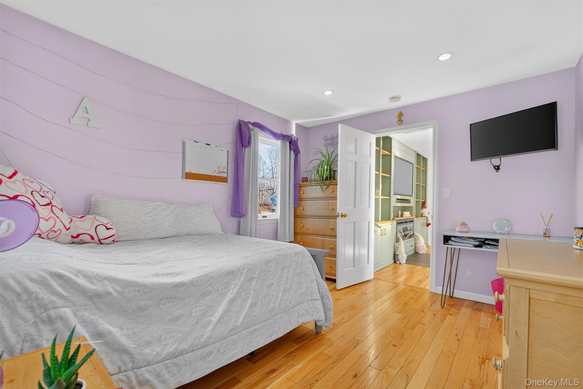 Single Family Hamilton  Putnam County, NY 10512, MLS-939613-15