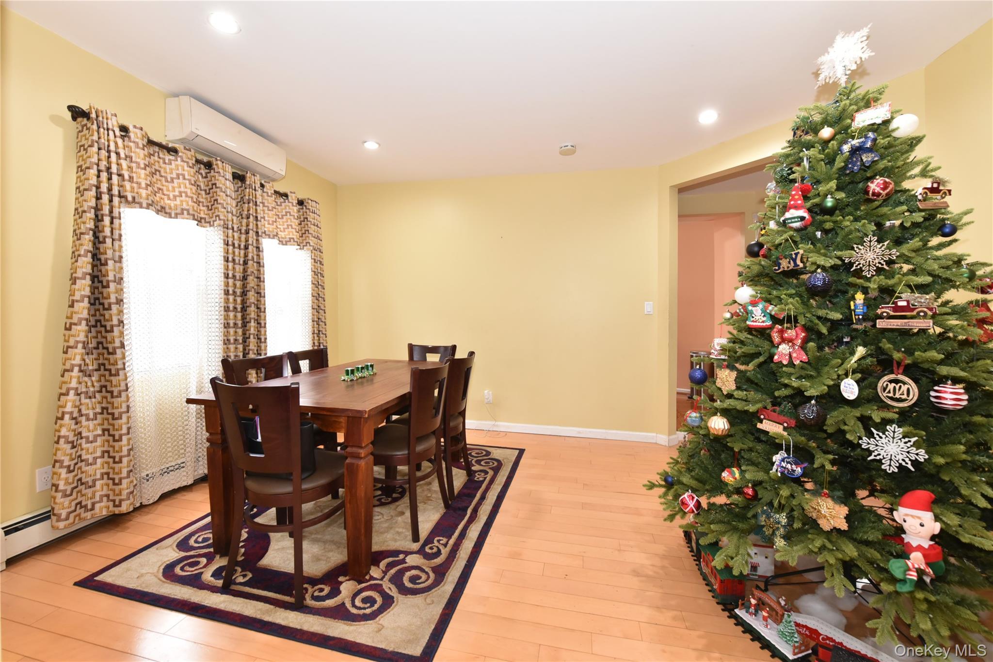 Single Family Stewart Nassau County, NY 11550, MLS-939619-15