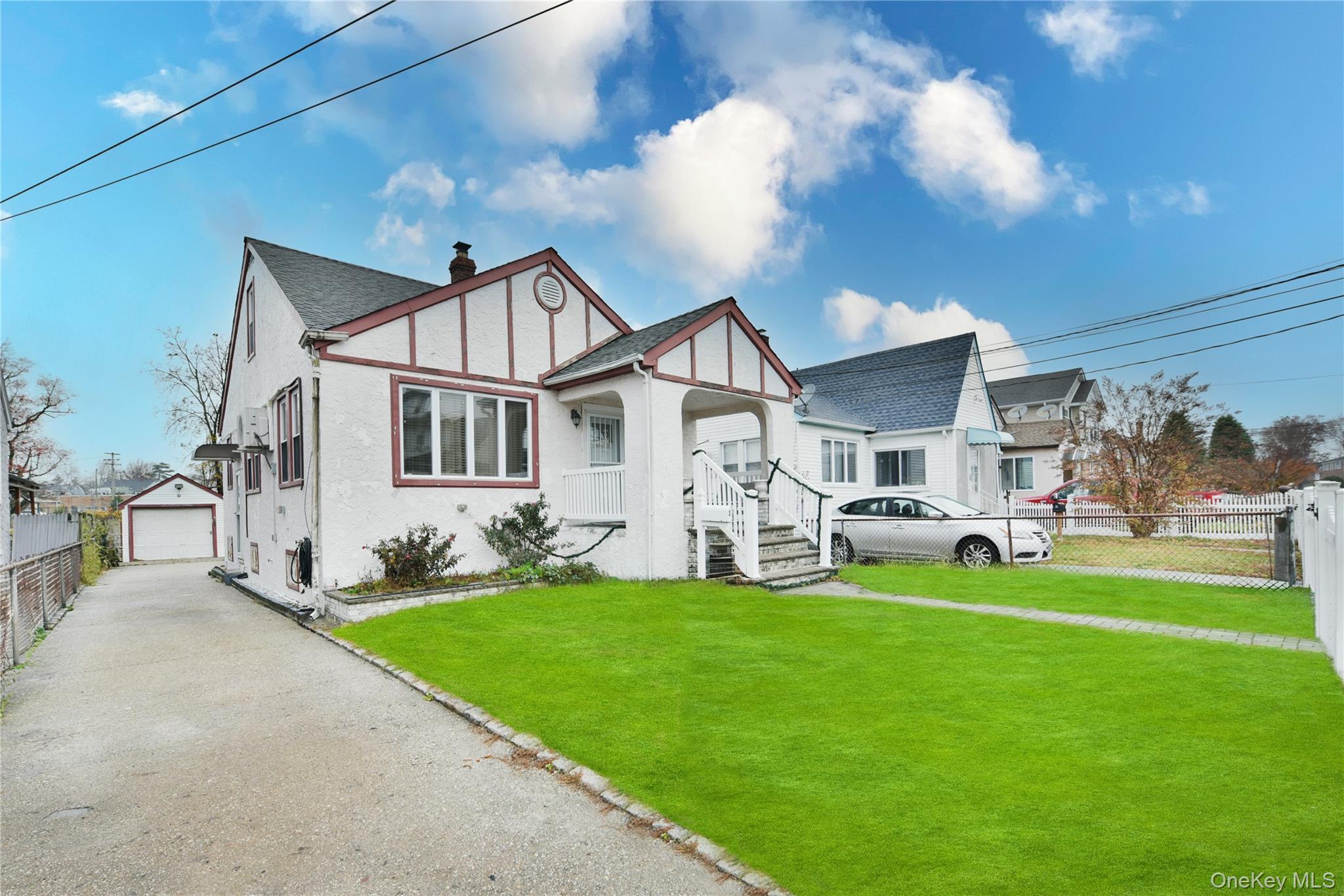 Single Family Stewart Nassau County, NY 11550, MLS-939619-2