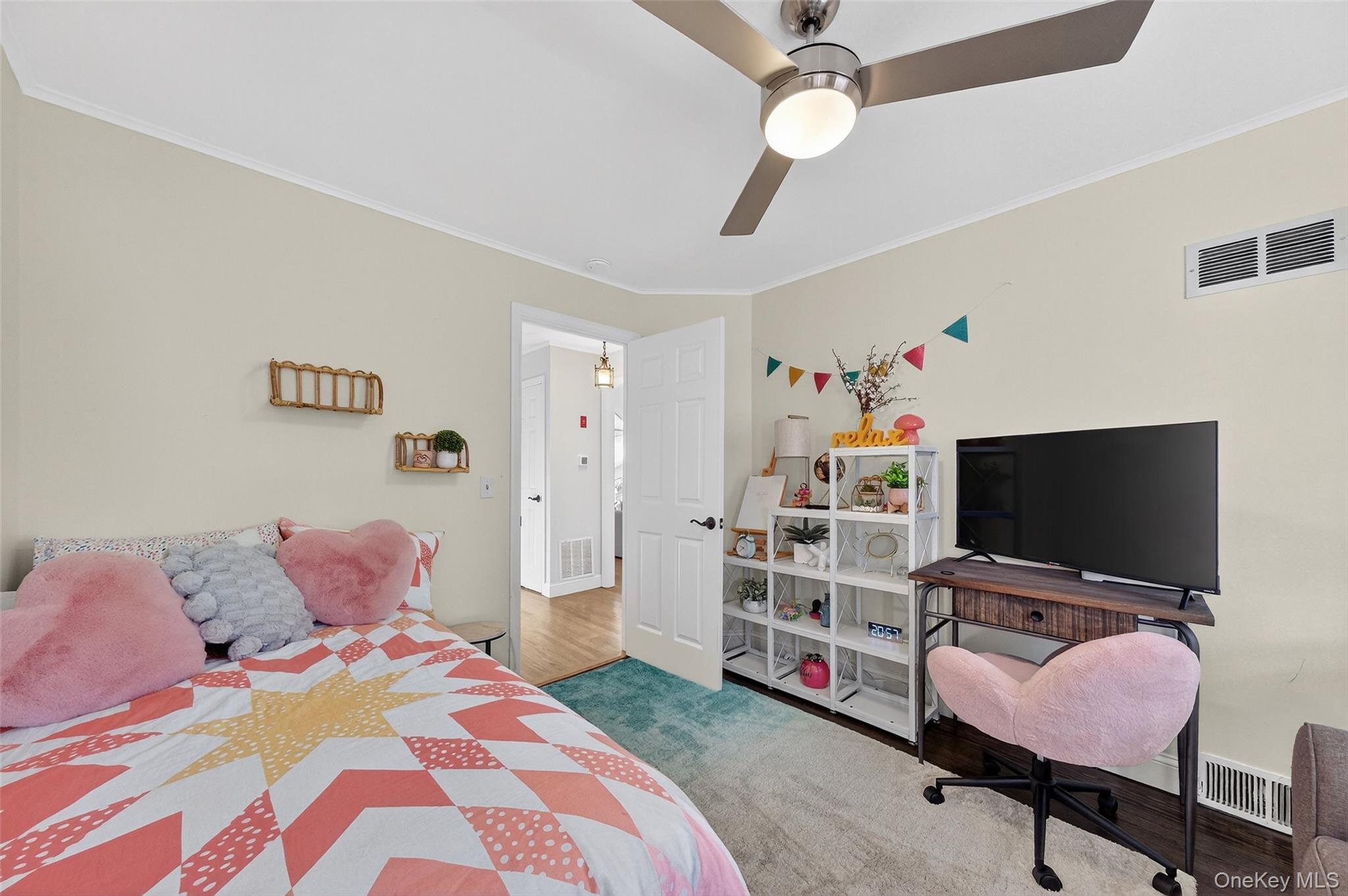 Single Family Beach Putnam County, NY 10541, MLS-939635-22