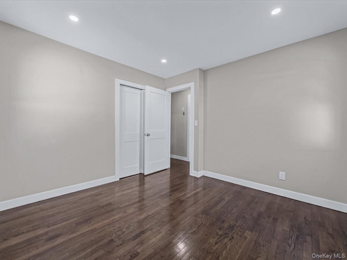 Single Family Morgan Nassau County, NY 11793, MLS-939636-14