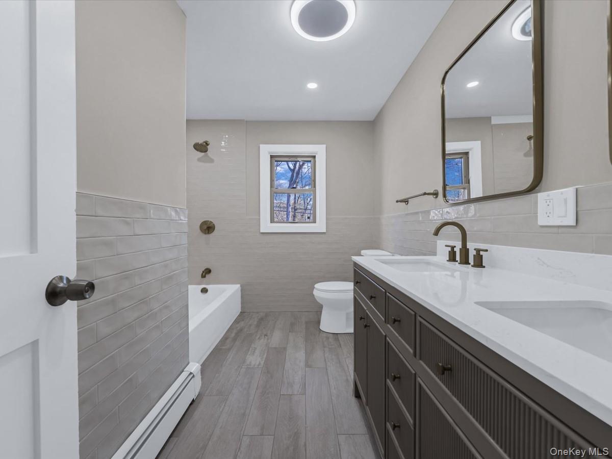 Single Family Morgan Nassau County, NY 11793, MLS-939636-16