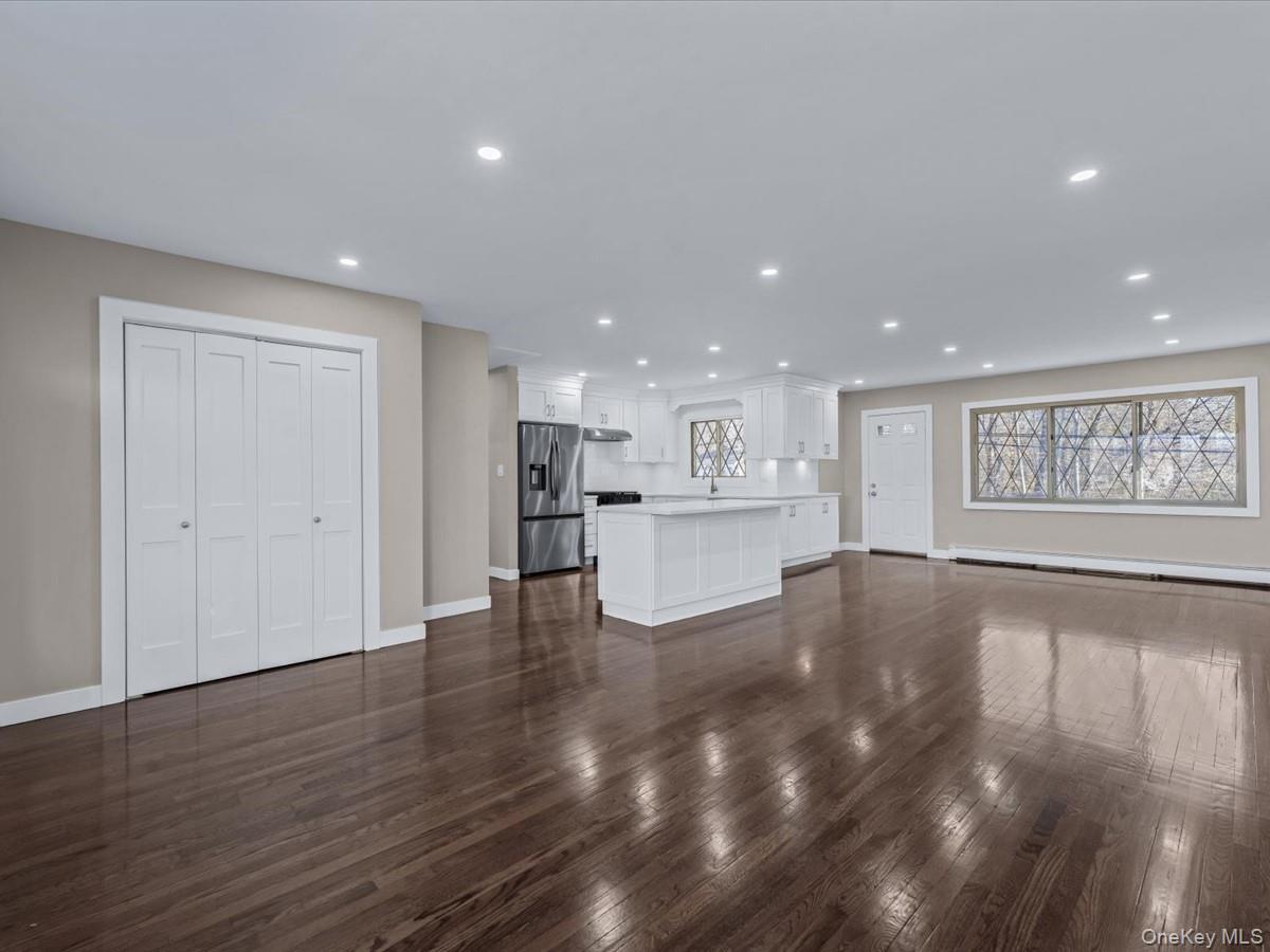 Single Family Morgan Nassau County, NY 11793, MLS-939636-3