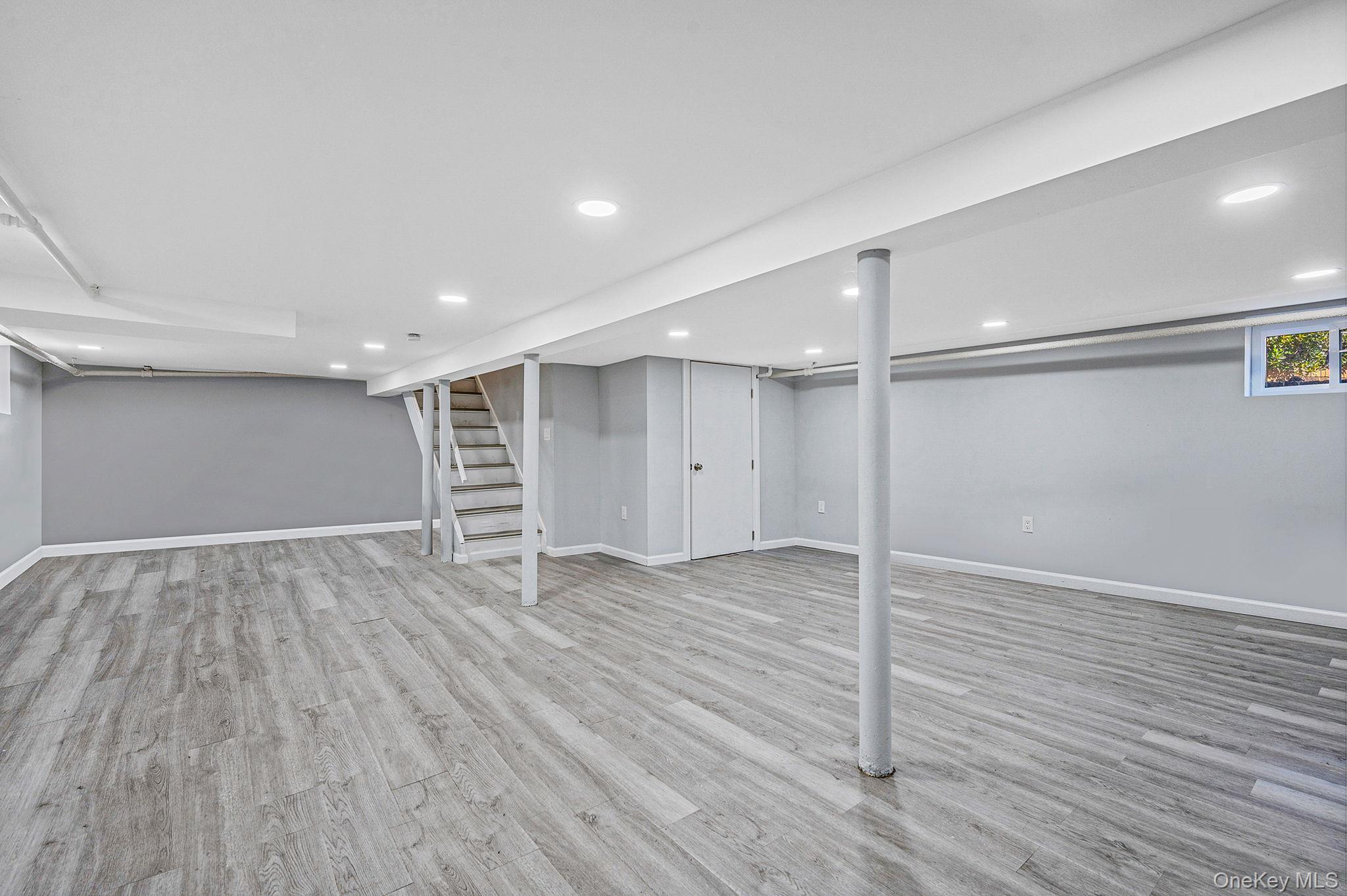 Single Family Orchard Nassau County, NY 11566, MLS-939670-30