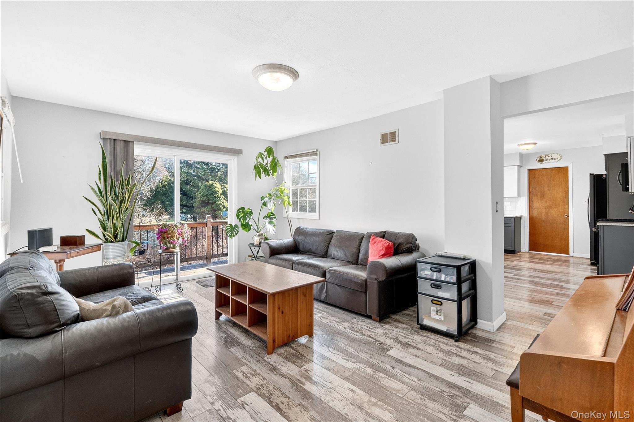 Single Family O'sullivan Orange County, NY 10950, MLS-939691-15